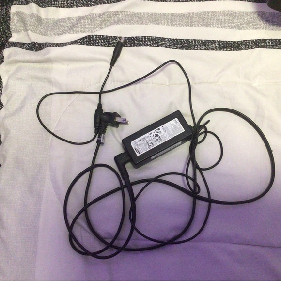 Samsung S24D330H 24" Full HD Monitor - Black (LS24D330HSL/ZA) - Picture 6 of 6